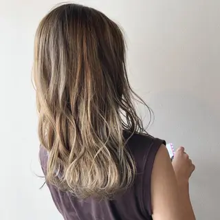 セミロング カラー ヘアアレンジ 江藤 星史のヘアスタイル