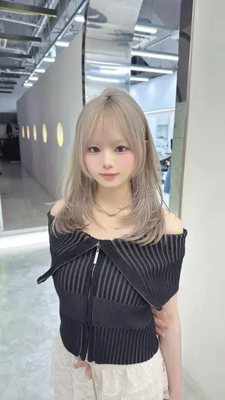 ミディアム 🤍ベージュ×艶髪 🤍Ryuta🤍のヘアスタイル