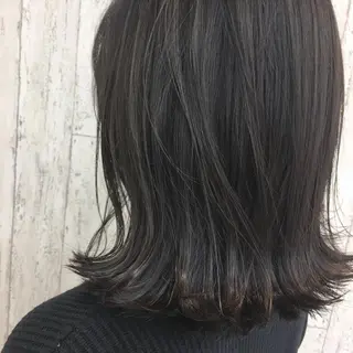 セミロング カラー Kaede .のヘアスタイル