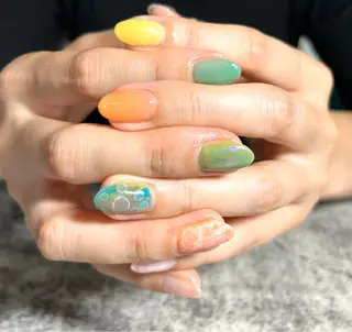 ショート カラー キッズ 2DY NAIL SALONのネイルデザイン