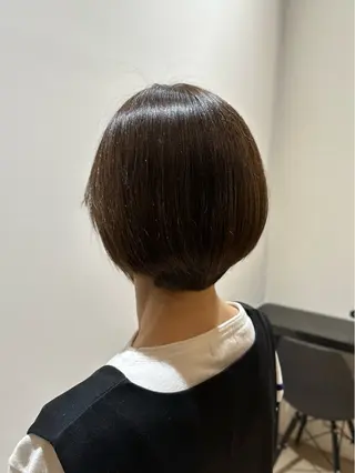 ショート カラー 出路 亜理紗のヘアスタイル