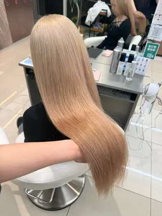 ロング 水戸/ブリーチ特化/ 中山りくのヘアスタイル