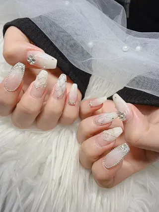 ネイル Lee Nailsのネイルデザイン