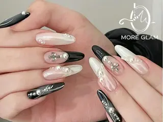 ミディアム more glam 原宿店のネイルデザイン