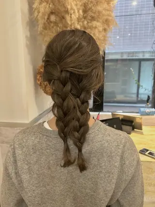 カラー ヘアアレンジ 鈴木 詩穂のヘアスタイル
