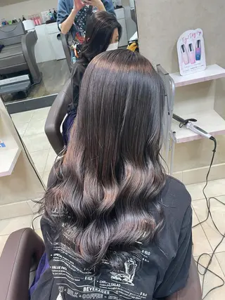ロング 前田 菜奈子のヘアスタイル