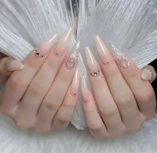 ネイル Lenie Nail Salonのネイルデザイン