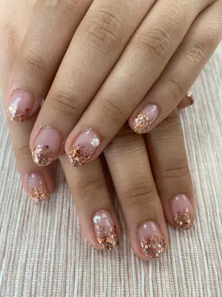 ネイル レイレア ネイルルームのネイルデザイン