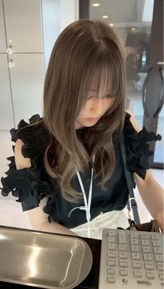 ロング Rita/髪質改善/ ブリーチなしWカラーのヘアスタイル