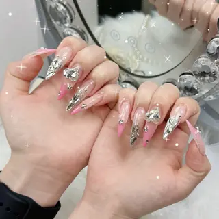 ネイル いちご ちゃんのネイルデザイン