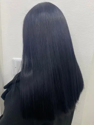 ロング ワンズリー中明度 店舗公式のヘアスタイル