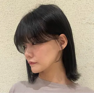 カラー 前田 彩良のヘアスタイル