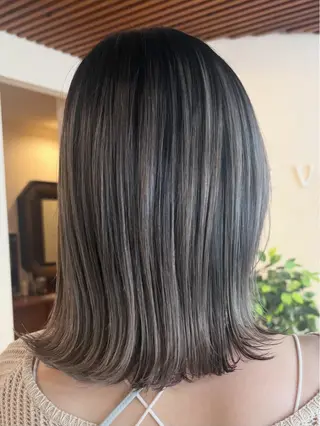 ミディアム 宮本 いぶきのヘアスタイル
