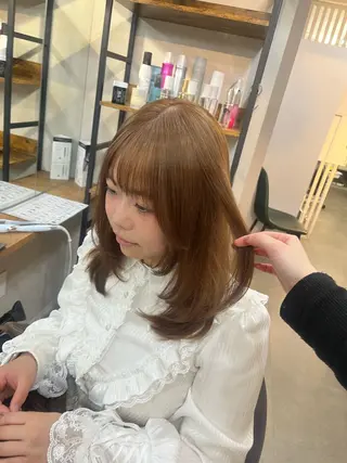 ミディアム カラー 新宿 似合わせカラー HINAのヘアスタイル