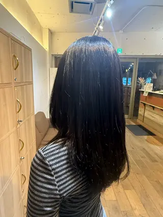 カラー 中村 優里のヘアスタイル