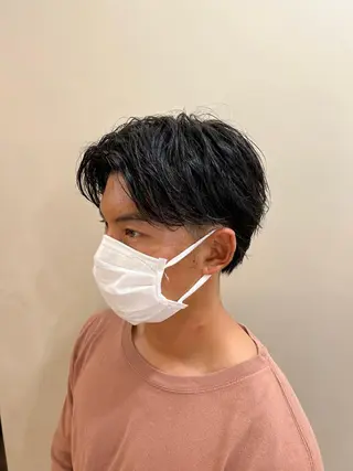 ショート 🫧艶ダブルカラー ブリーチ🫧トモヤのヘアスタイル