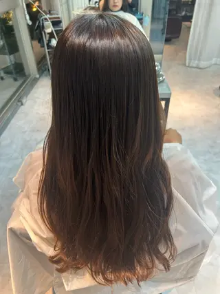 ロング カラー NAHO 艶カラー/髪質改善のヘアスタイル
