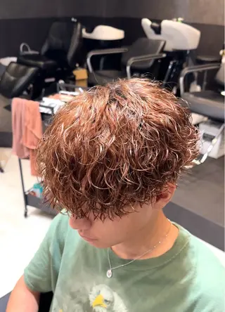 ミディアム カラー パーマ メンズ パーマ特化美容師🔥 フジモト ライのヘアスタイル