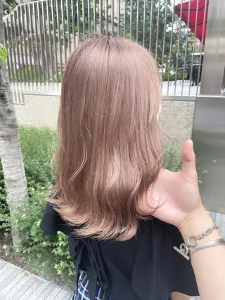 セミロング Loob.TOKYO MIYA🌈のヘアスタイル
