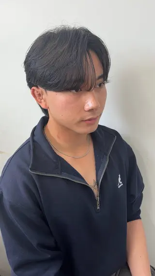 ショート パーマ メンズ 長谷川 隆之介のヘアスタイル