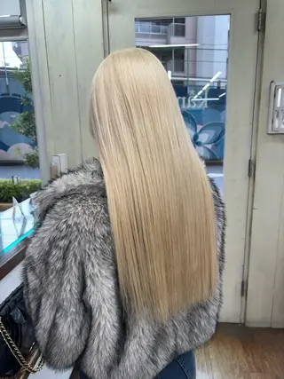 ロング カラー 香野 優子のヘアスタイル