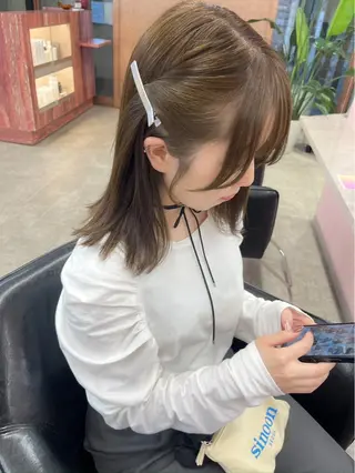 セミロング saeri MATTYのヘアスタイル