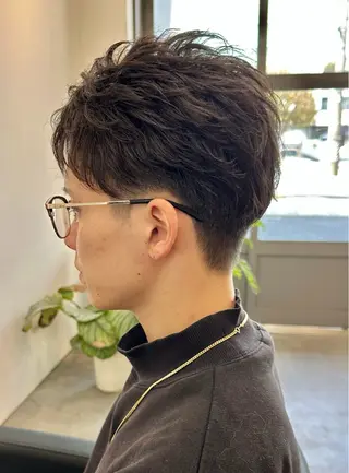 ショート パーマ メンズ 山本 駿介のヘアスタイル