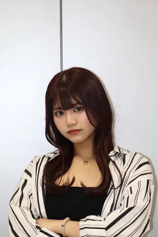 セミロング カラー オオタ ユウトのヘアスタイル