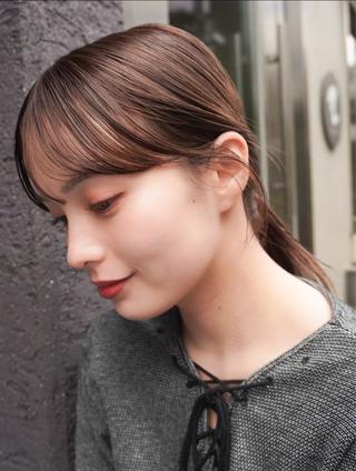 セミロング カラー まさと透明感ベージュ カラーレイヤーカットのヘアスタイル