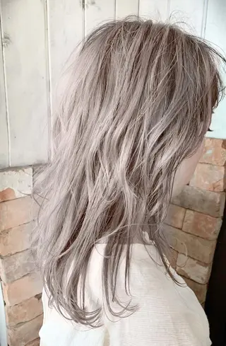 ロング Ｍｅｒ 山崎 えりかのヘアスタイル