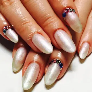 ネイル VOGUE ×SWANのネイルデザイン