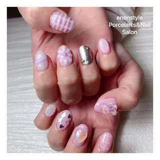 ミディアム ネイル 🐾enen style 🐾のネイルデザイン