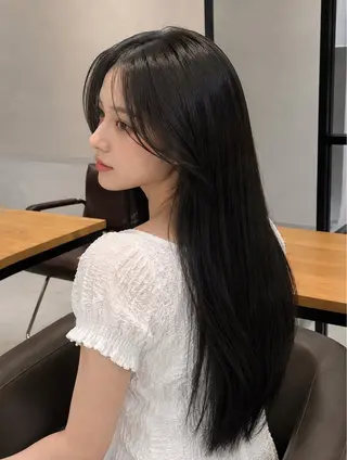 カラー ヘアアレンジ🪽 艶カラー ☆ yuiのヘアスタイル