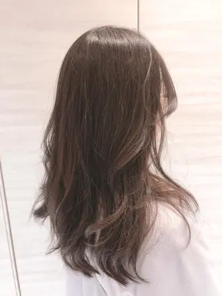 セミロング カラー 髪質改善\艶髪カラー 💐園田さやかのヘアスタイル