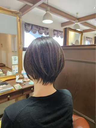 ショート 安中 莉椰のヘアスタイル