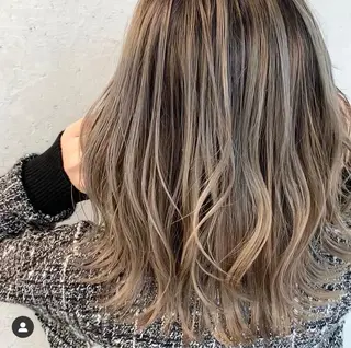 セミロング カラー 💛カラー大人気💛 c i a t eのヘアスタイル