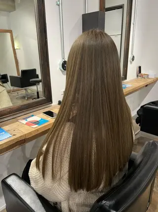 ロング カラー nito misakiのヘアスタイル