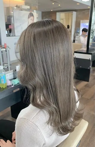 ミディアム カラー 【艶カラー】 STYLE 和泉俊希のヘアスタイル