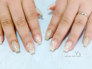 ネイル YUMI NAGAI のネイルデザイン
