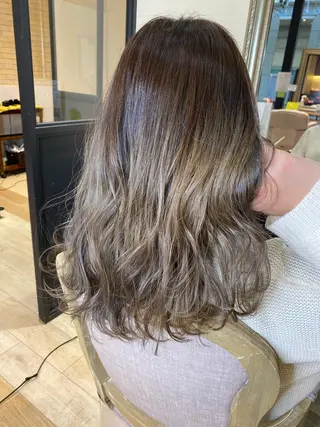 セミロング トップスタイリスト/ アユミのヘアスタイル