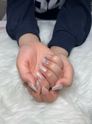 ネイル AURA NAILのネイルデザイン