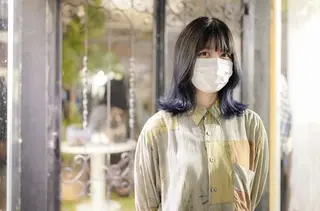 ミディアム カラー 安藤悠里/ハイトーン /デザインカラーのヘアスタイル
