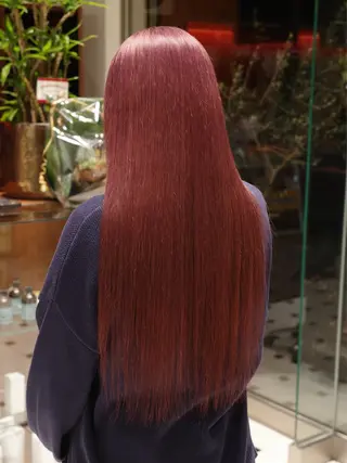 ロング カラー (𝐡)𝐰𝐢𝐦 𝐲𝐮𝐧𝐚のヘアスタイル