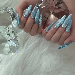 ネイル lavia🖤 ayumiのネイルデザイン