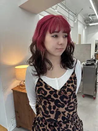 セミロング サトウ ナナのヘアスタイル