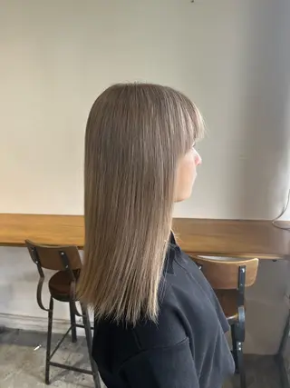 セミロング カラー ヘアアレンジ 高島 凜のヘアスタイル