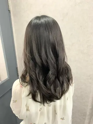 ロング giniro ホソミのヘアスタイル