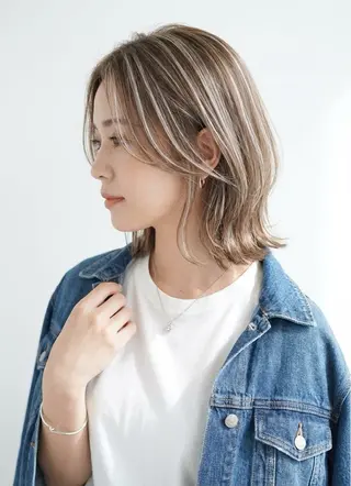 ミディアム カラー 白髪いかしハイライト 加藤のヘアスタイル