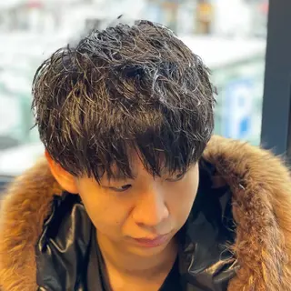ショート カラー パーマ メンズ 佐藤 輪喜広のヘアスタイル