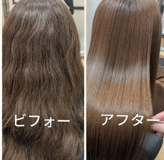 ロング 艶髪／ミントカラー／ 肌が綺麗に見えるお色のヘアスタイル